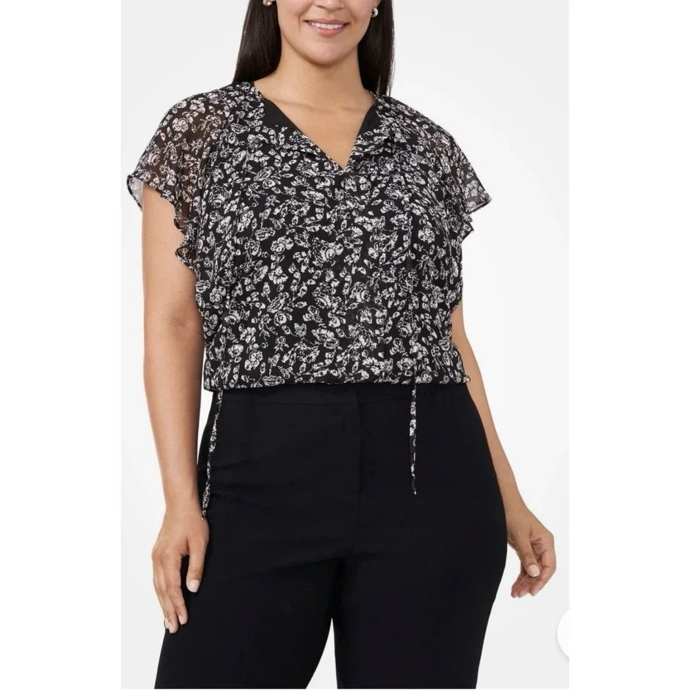 HALOGEN, Plus 3X, Black White‎ Flutter Sleeve Split Neck Top Floral Blouse, NWT - Picture 3 of 14